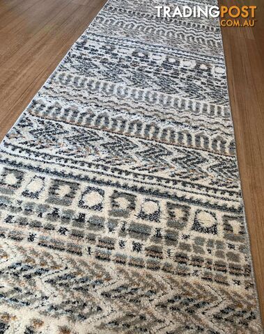Boho Ivory Beige Hallway Runner 80CM Wide 12.5M - Carvan Ivory Beige 8494