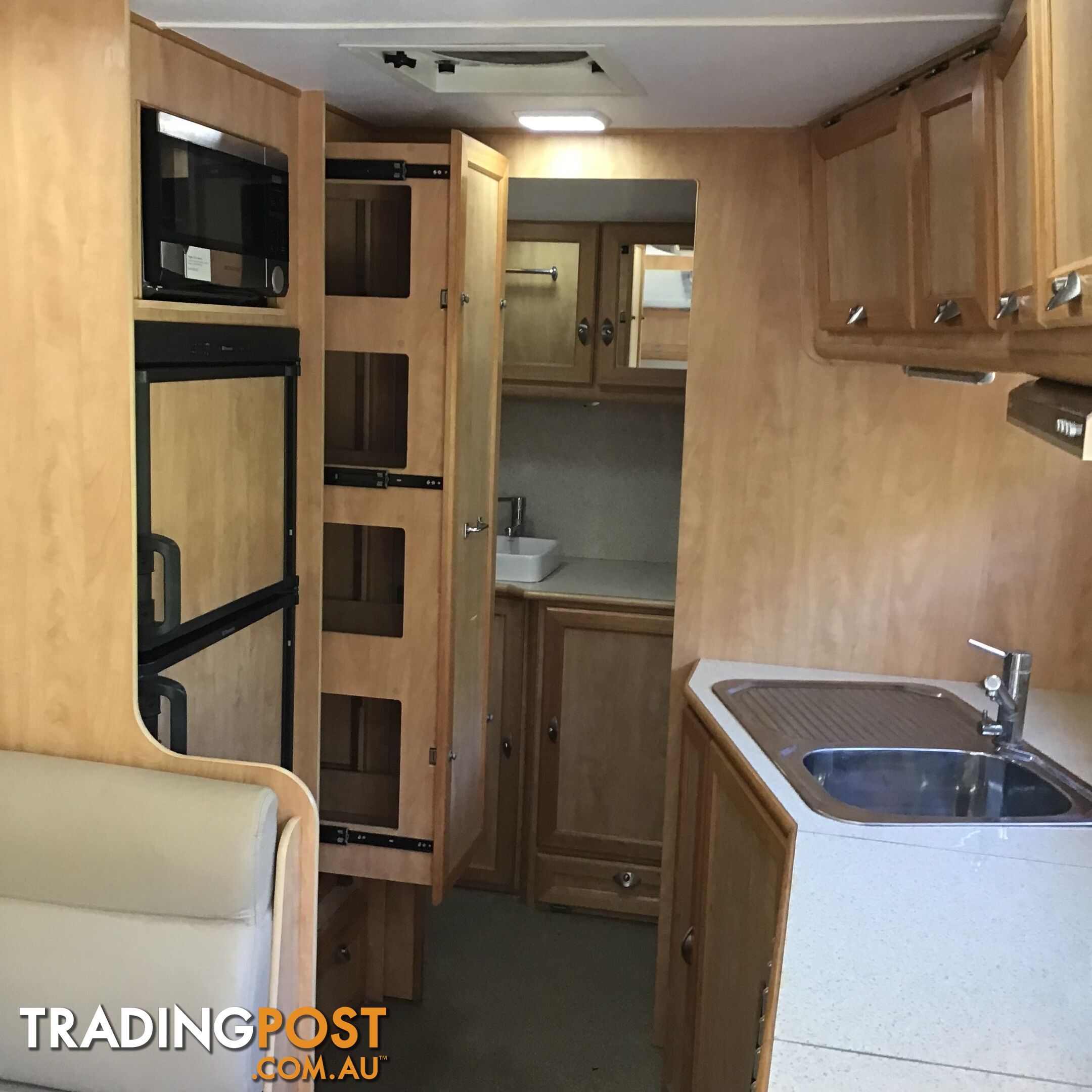 CUSTOM BUILT - LOADS OF EXTRAS -2014 Seachange QB Elite Caravans 670