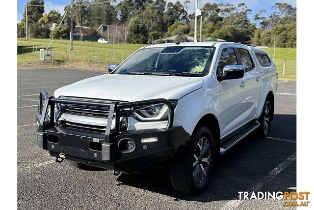 2022 Isuzu D-MAX LS-U 4X4 - photo 3 of 36