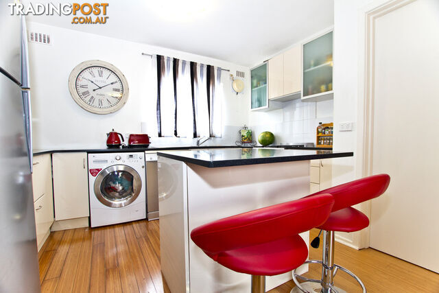 8/167 Carr Place LEEDERVILLE WA 6007