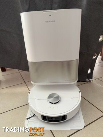 Dreame L40S Ultra Robot Vacuum & Mop + PowerDock - photo 2 of 5
