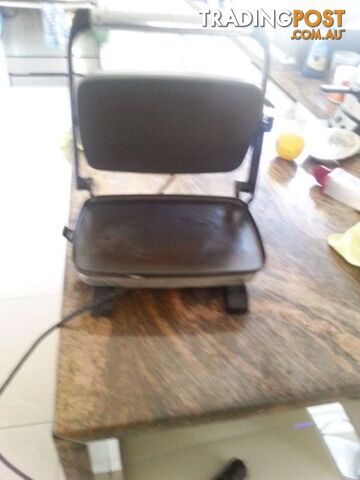 mistral toaster for sale - photo 3 of 3