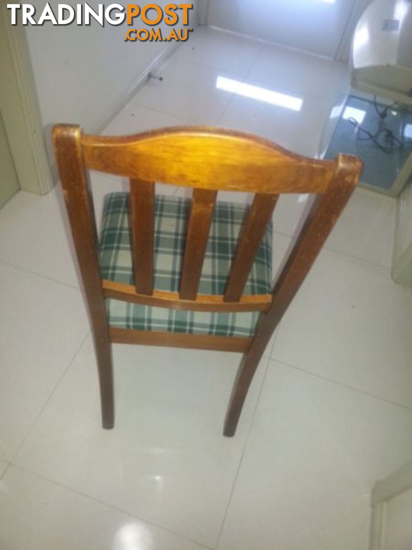 5 solid timber chair s