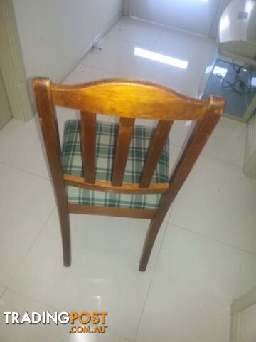 5 solid timber chair s