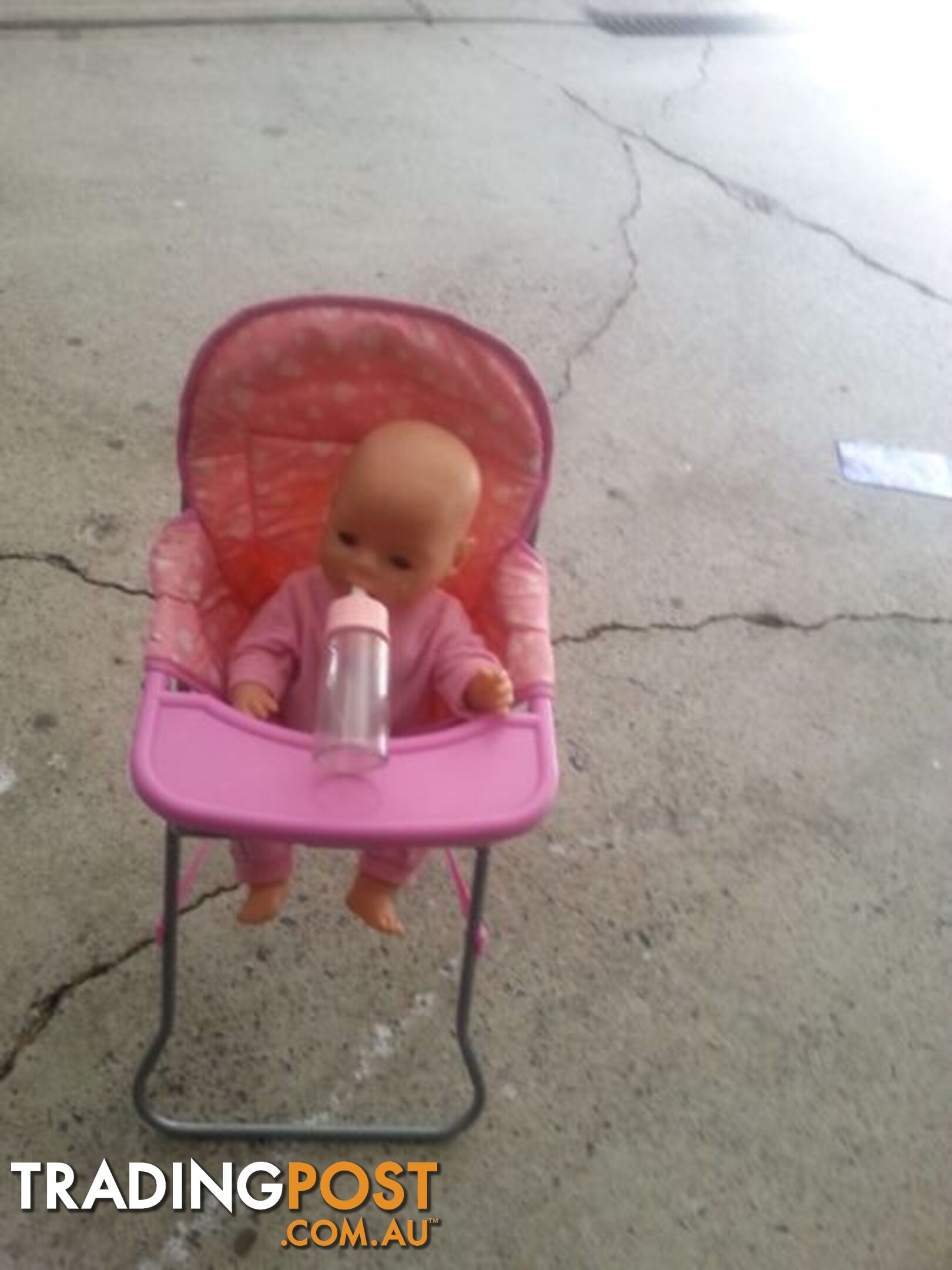 baby born in the chair