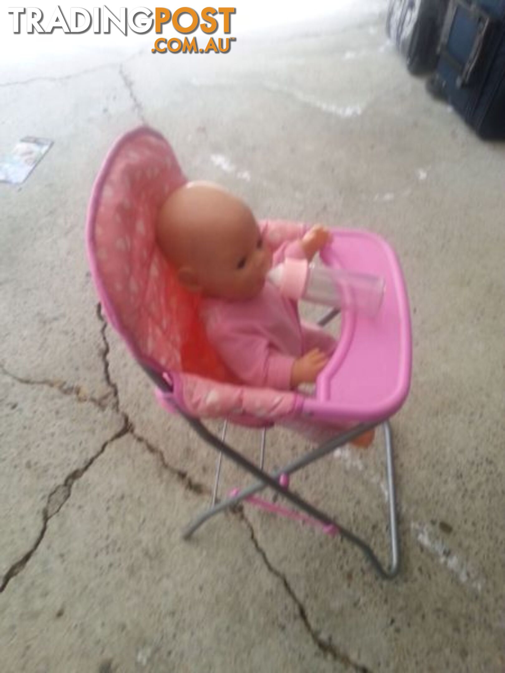 baby born in the chair