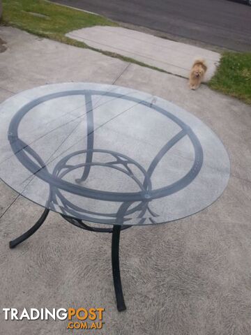 glass dining tabble with chrome legs - photo 2 of 3