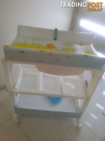 baby change table