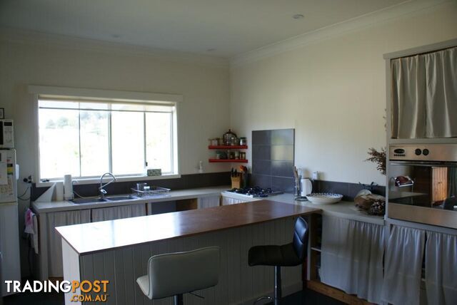 1 West Parade Deloraine TAS 7304