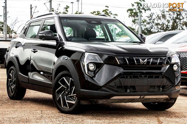 2025 MAHINDRA XUV3XO AX7L AUTO SUV