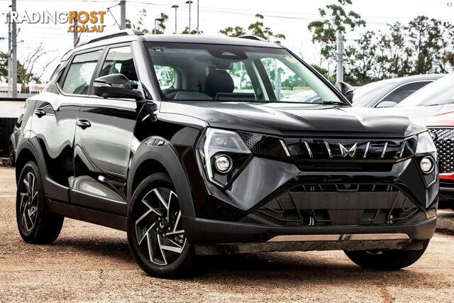 2025 MAHINDRA XUV3XO AX7L AUTO SUV