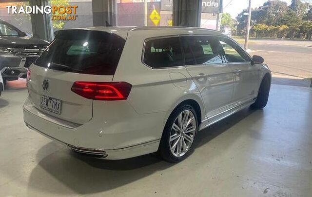 2018 VOLKSWAGEN PASSAT 206TSI R-LINE B8 WAGON - photo 2 of 3