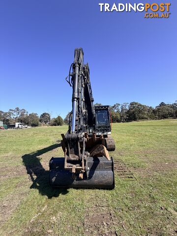 Hydromek 145 zero swing excavator - photo 4 of 9