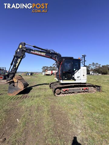 Hydromek 145 zero swing excavator - photo 3 of 9