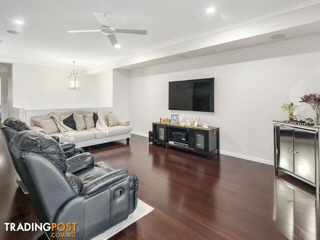 53 Carlton Tce WYNNUM QLD 4178