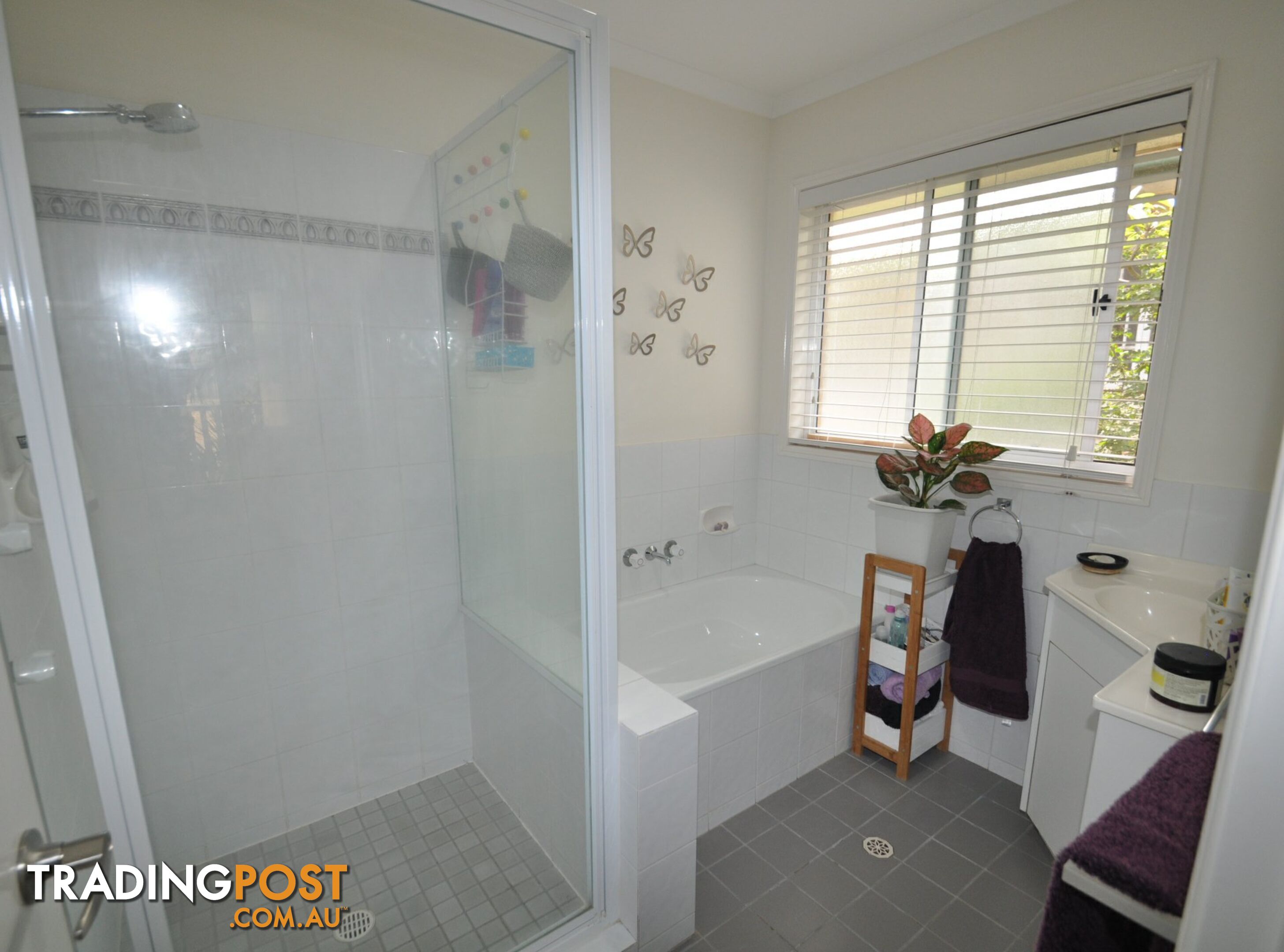 14A Oakley Street MANLY QLD 4179