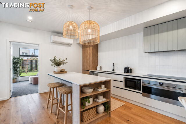 8 Aqua Walk SKENNARS HEAD NSW 2478