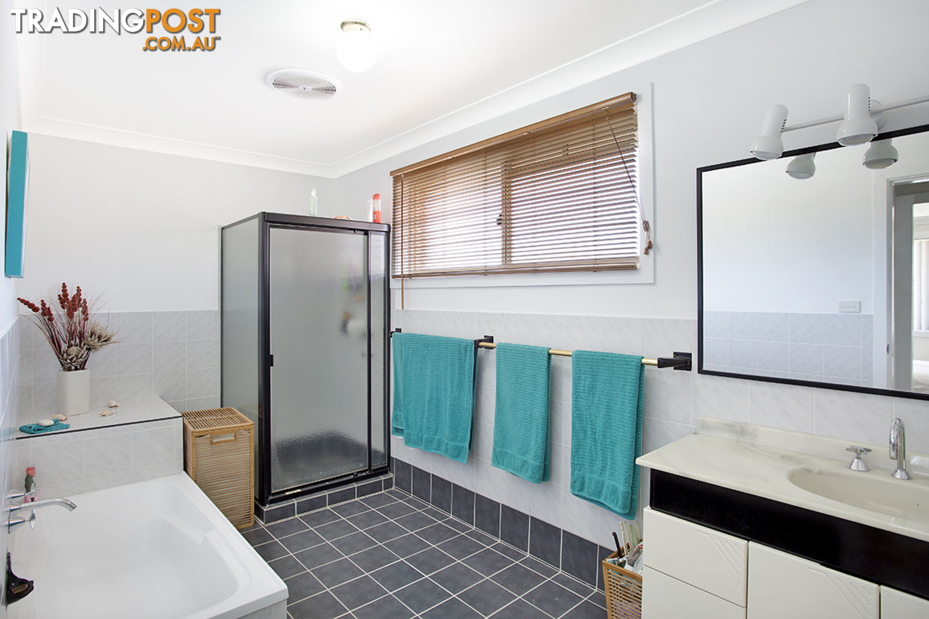 153 Rotherham Street BATEAU BAY NSW 2261