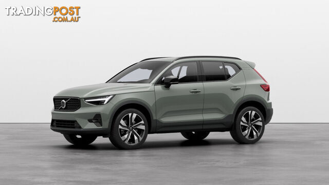 2025 VOLVO XC40 ULTRA B4 DARK 8.5 SECONDS SUV