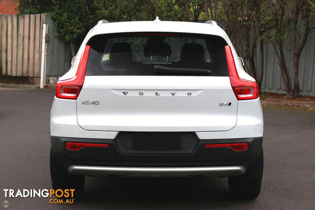 2025 VOLVO XC40 ULTRA B4 BRIGHT XZ SUV - photo 3 of 15