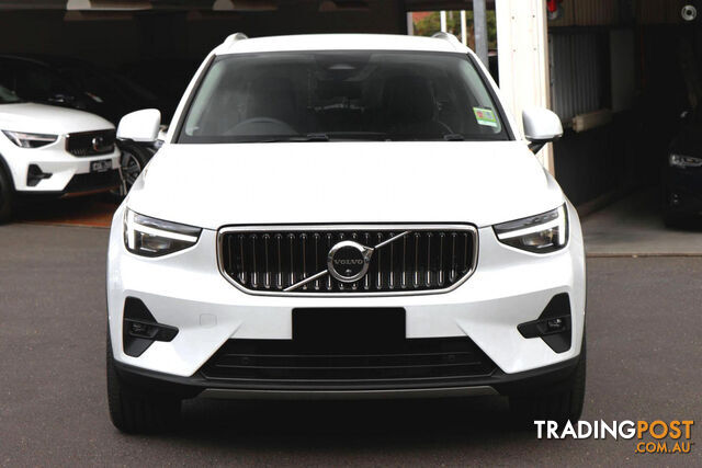2025 VOLVO XC40 ULTRA B4 BRIGHT XZ SUV - photo 2 of 15