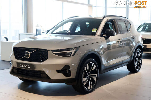 2024 VOLVO XC40 ULTRA B4 DARK 8.5 SECONDS SUV