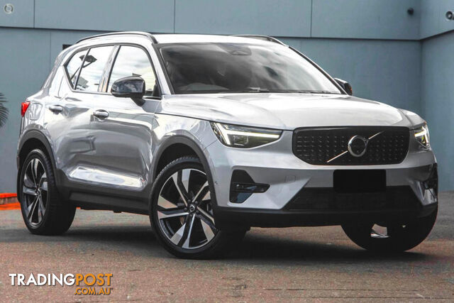 2024 VOLVO XC40 ULTIMATE B4 DARK 8.5 SUV