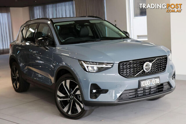 2023 VOLVO XC40 ULTIMATE B5 DARK 6.4 SUV