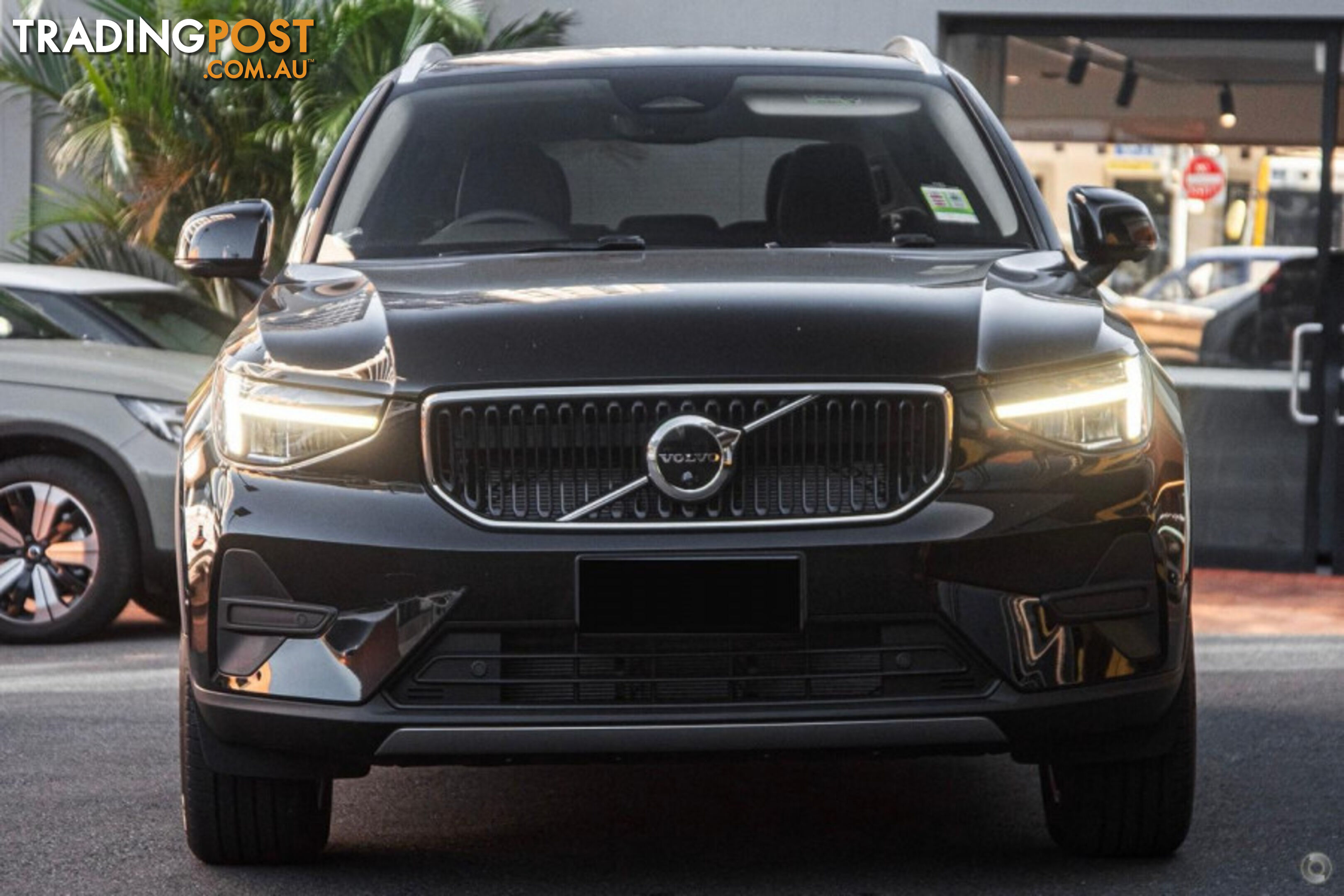 2024 VOLVO XC40 PLUS B4  SUV