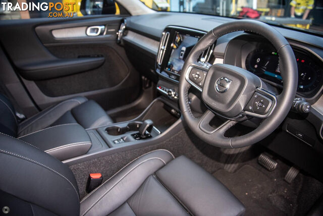 2026 VOLVO XC40 PLUS B4 XZ SUV - photo 5 of 15
