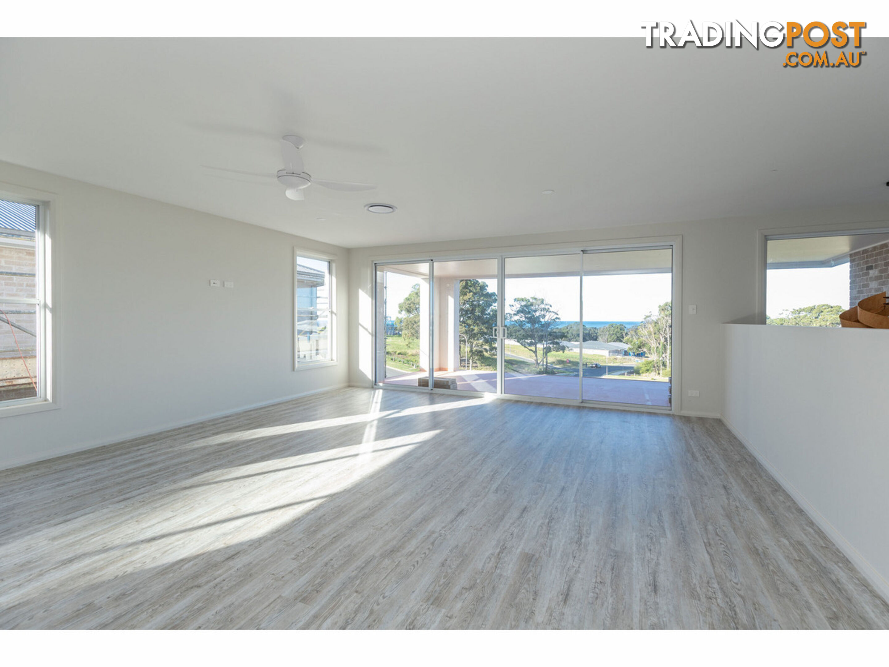 4 Silk Crescent DIAMOND BEACH NSW 2430