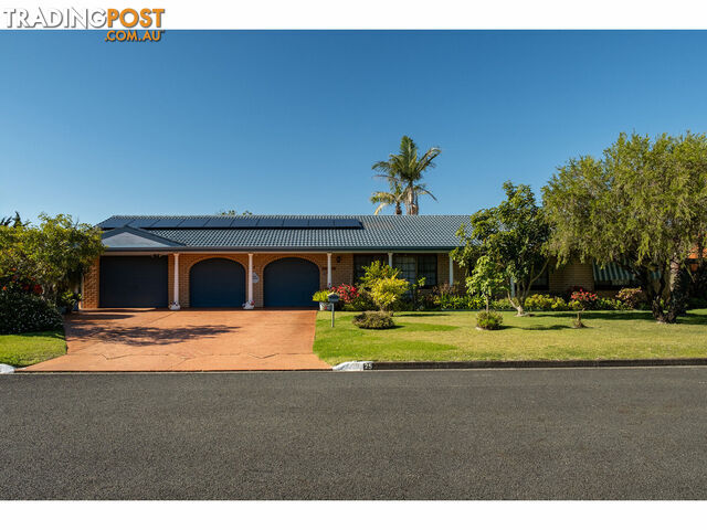 18 Kennewell Parade TUNCURRY NSW 2428