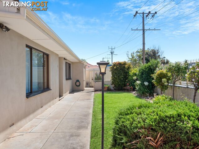 1 Woolgina Street BEVERLEY SA 5009