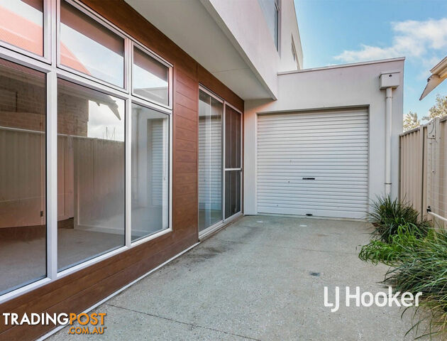 1/5 Patawalonga Frontage GLENELG NORTH SA 5045 - photo 2 of 3