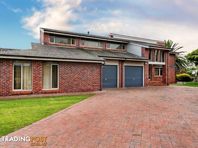 10 Kerr Grove WEST LAKES SA 5021