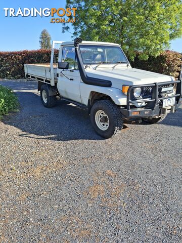 1987 Toyota Landcruiser HJ 75 Ute Manual