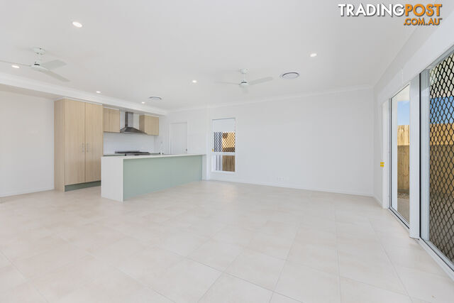 15 Carif Street MORAYFIELD QLD 4506 - photo 4 of 16