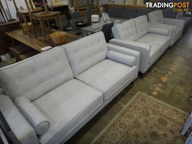 DIAMOND CITY SOFAS - 3S + 2S + AC - NEW RETRO DESIGNS 2 COLOURS