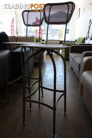 VINTAGE STOOL - - FURNITURE DISCOUNT WAREHOUSE. 50% - 80% OFF