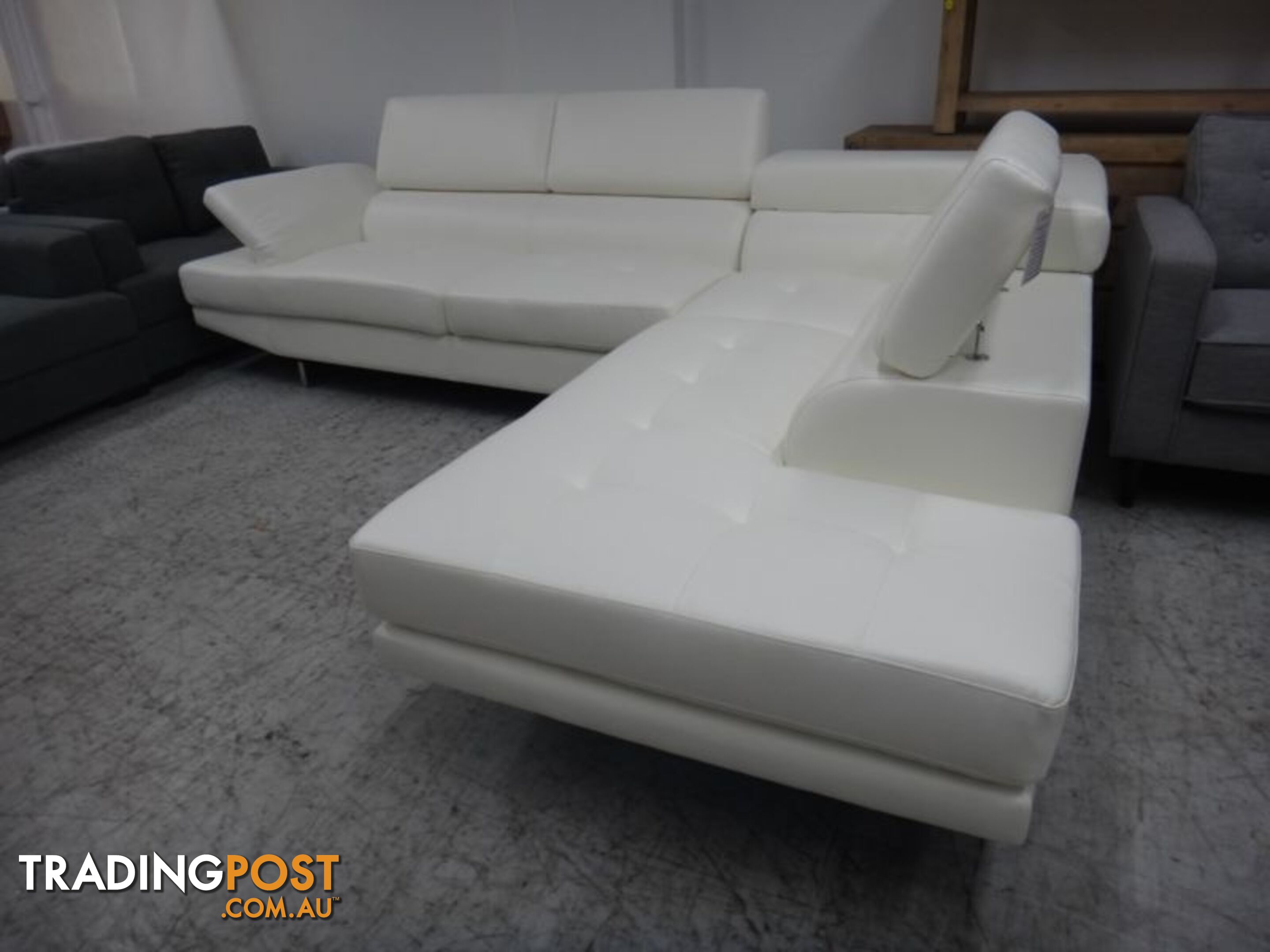 NEW ECLIPSE CORNER SOFA - 2 COLOURS BLACK & WHITE AVAILABLE