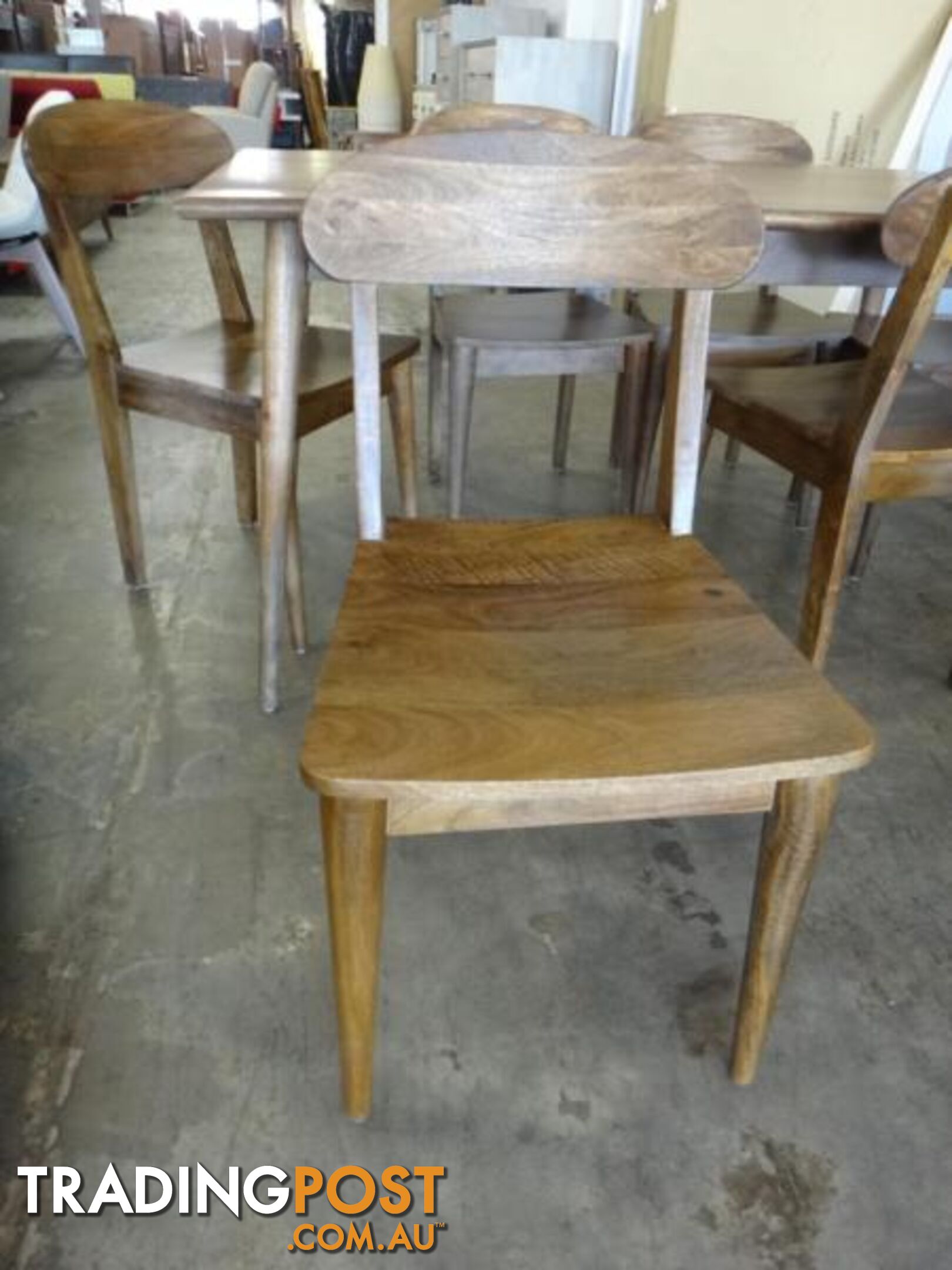 NEW RETRO DINING CHAIR - SOLID MANGO WOOD - DANISH DESIGN