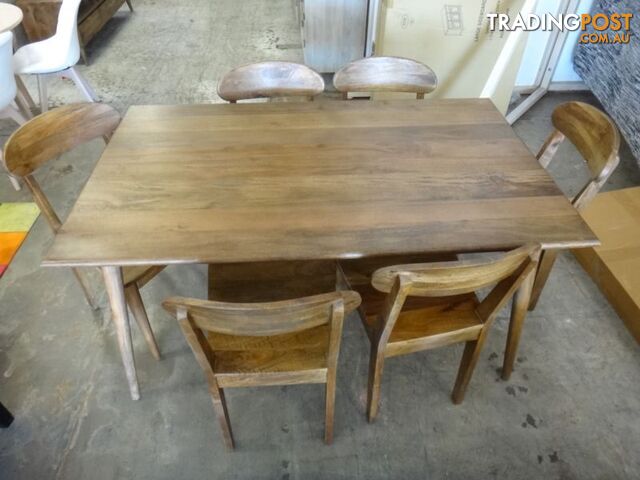 NEW RETRO DINING TABLE - WE DO FINANCE!