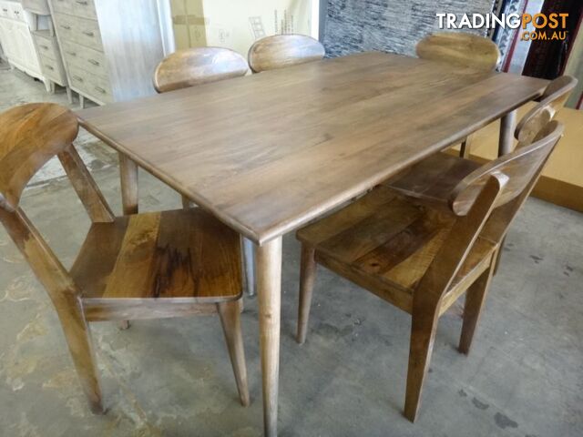 NEW RETRO DINING TABLE - WE DO FINANCE!