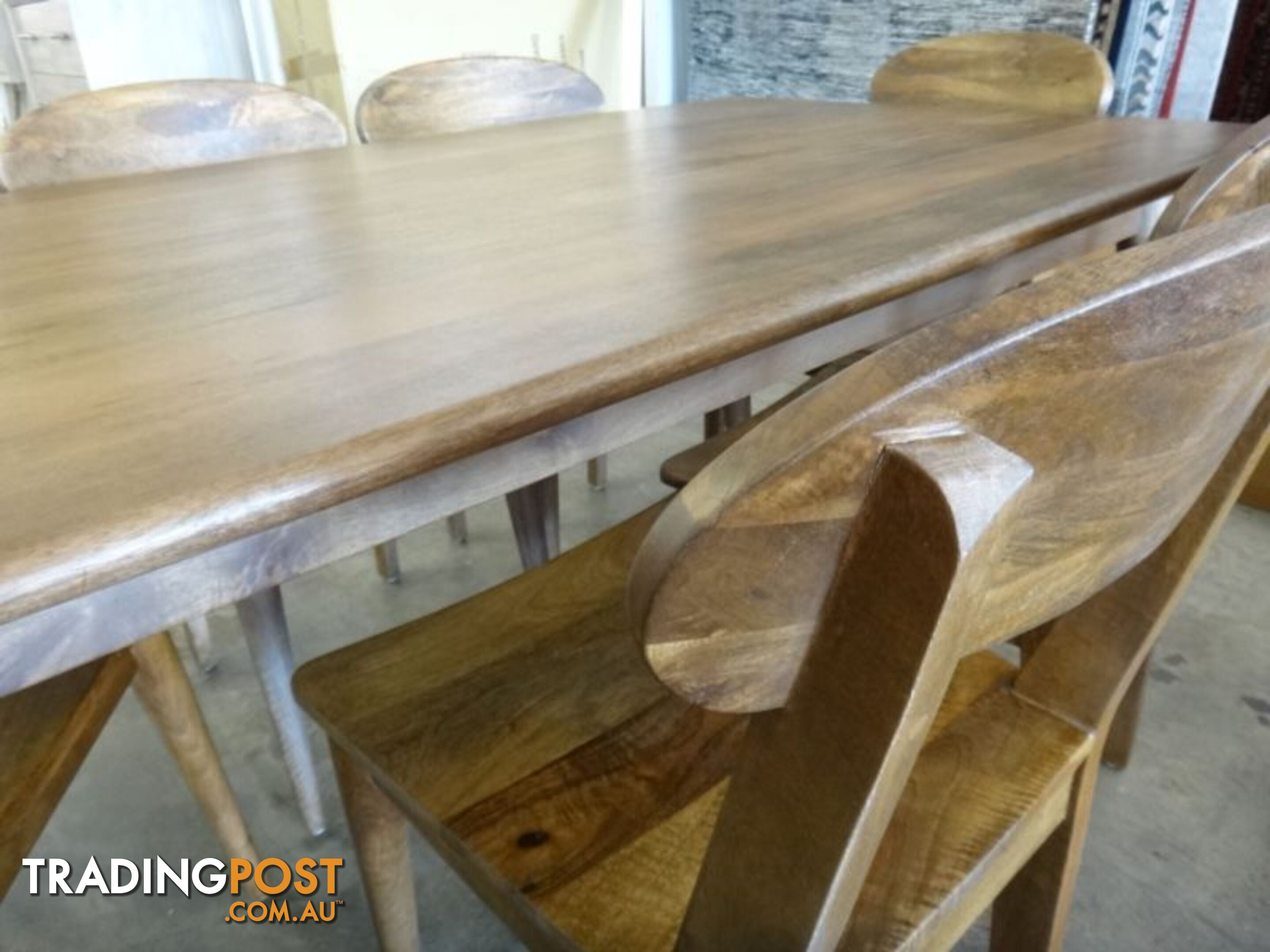 NEW RETRO DINING TABLE - WE DO FINANCE!