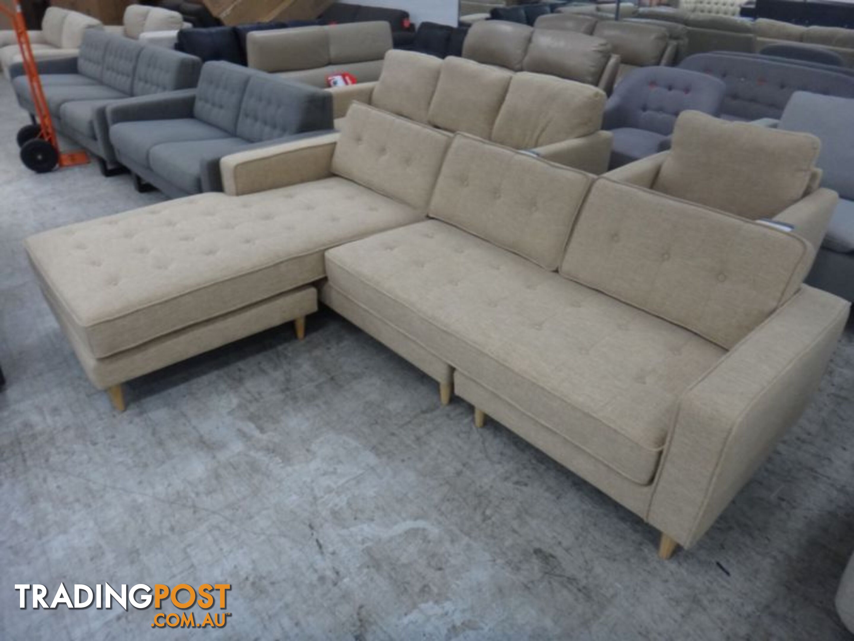 NEW ROBINSON SOFA REVERSABLE CHAISE - DISCOUNT SHOWROOM