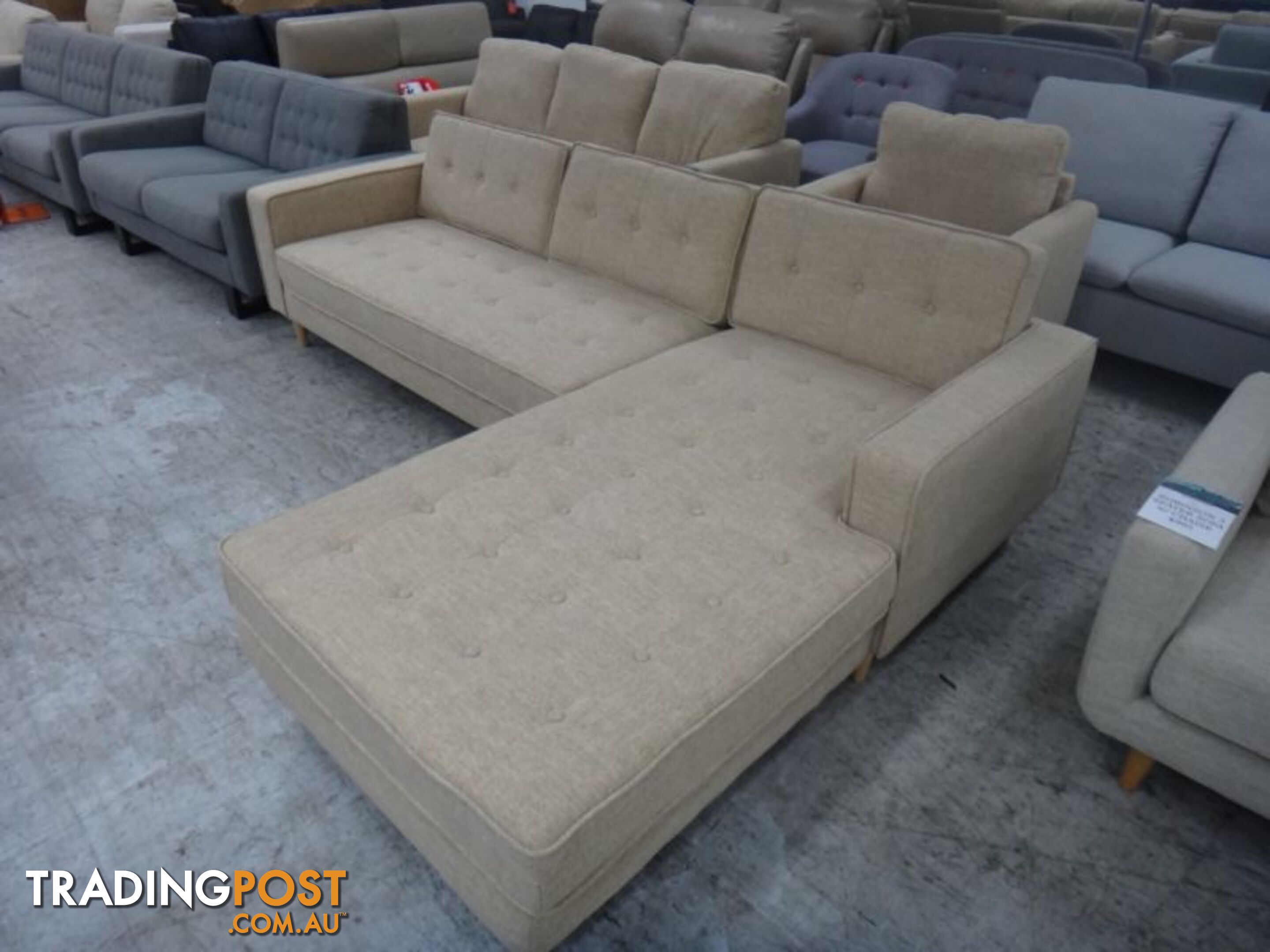 NEW ROBINSON SOFA REVERSABLE CHAISE - DISCOUNT SHOWROOM