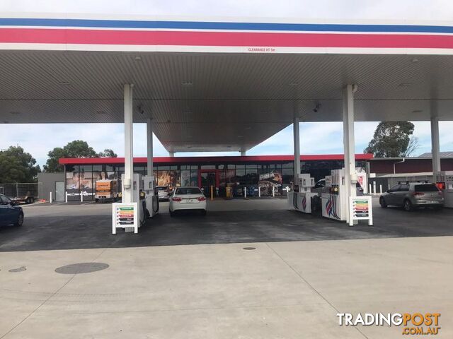 Shop 2/32-34 Racecourse Road Pakenham VIC 3810