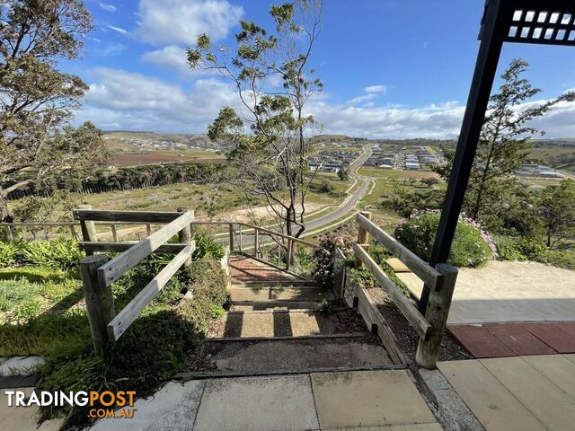 111 Underbank Blvd Bacchus Marsh VIC 3340 - photo 4 of 18