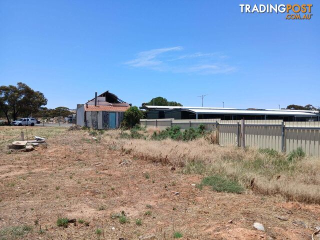 95a Roberts Street Norseman WA 6443 - photo 2 of 4