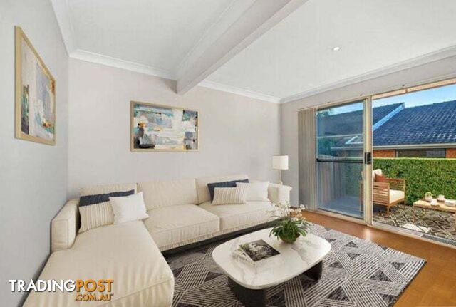 8 Arthur St Dee Why NSW 2099 - photo 5 of 9